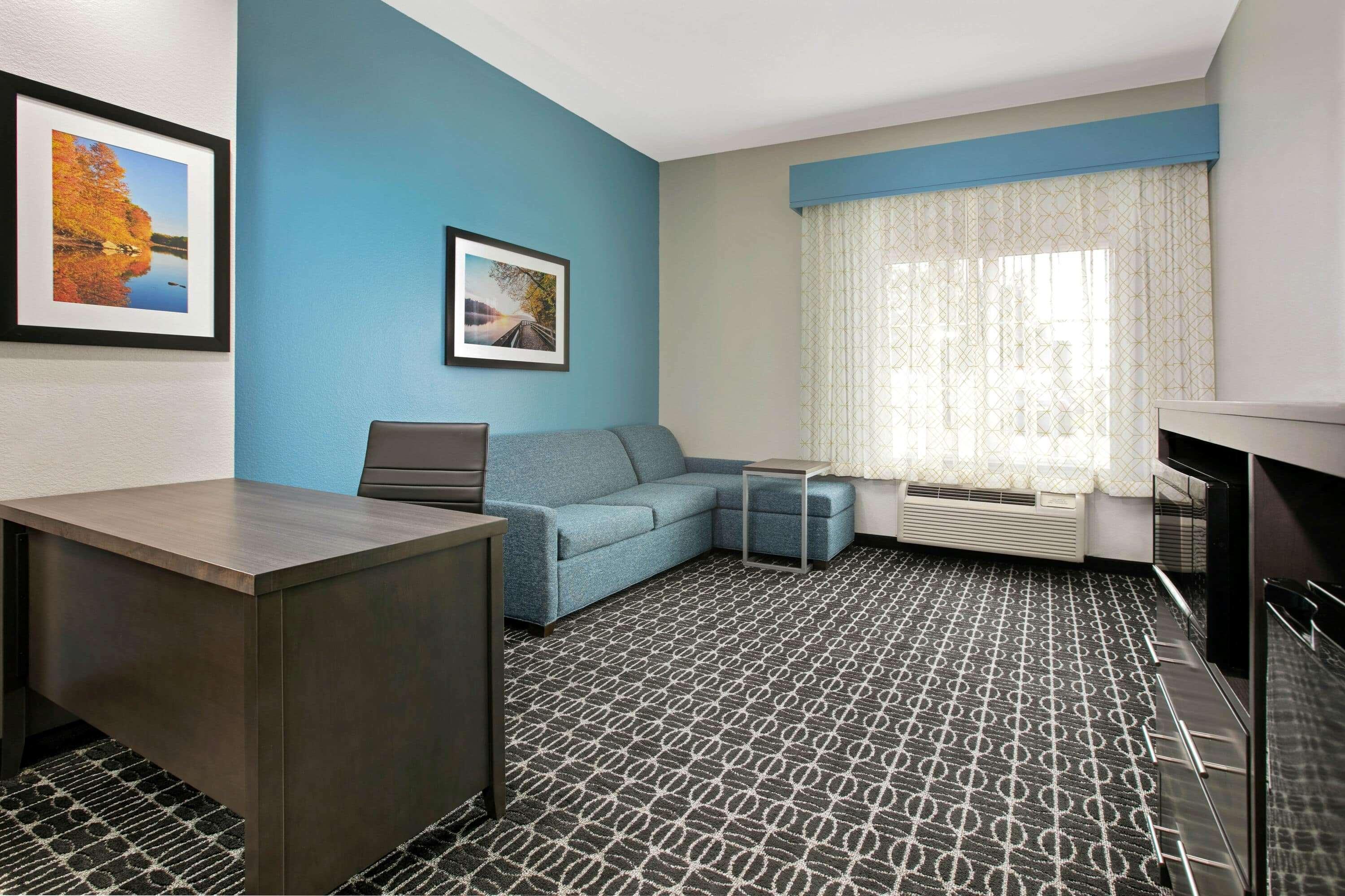 La Quinta By Wyndham Hotel